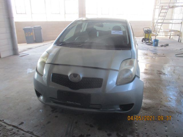 2010 TOYOTA YARIS