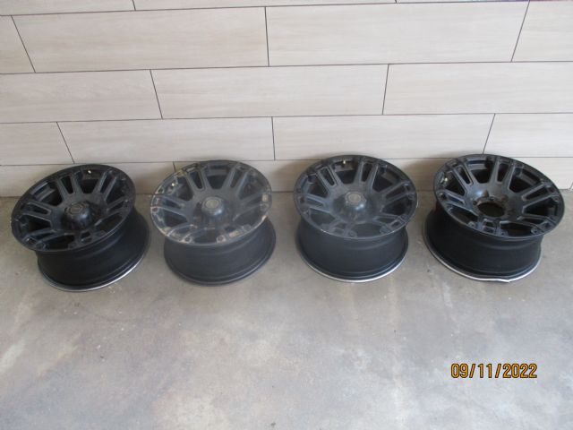  TOYOTA HI LUX 2200 4X4